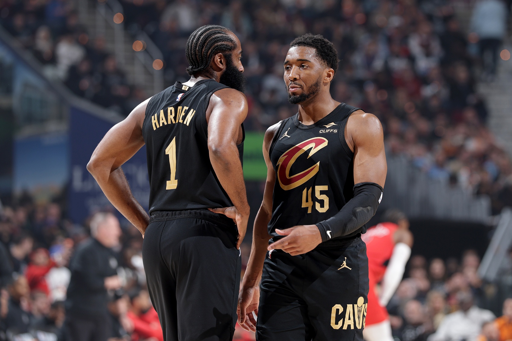 NBA直播-迪恩·韦德：我们要做好传导&amp;掩护 让哈登和米切尔打得更轻松